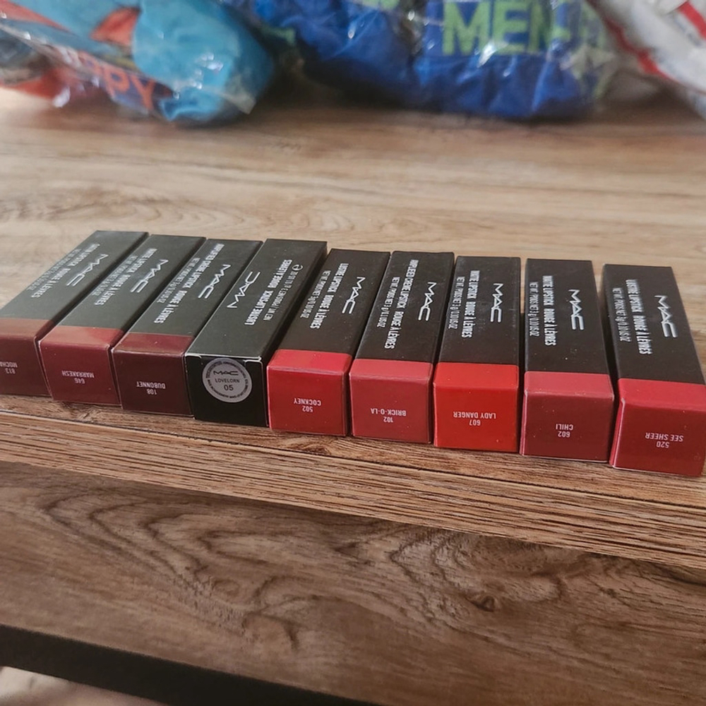 MAC lipstick 1pc